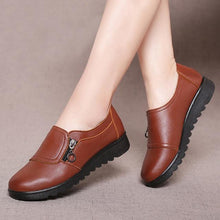 Load image into Gallery viewer, Women Leather Slip on Loafers Anti Slip Moccasins Ladies Flats Shoes
